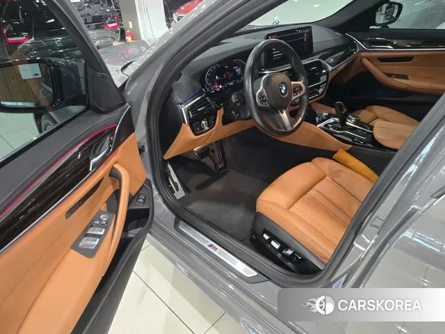 BMW 5 Series (G30) 2021 Серый из Кореи, фото 2