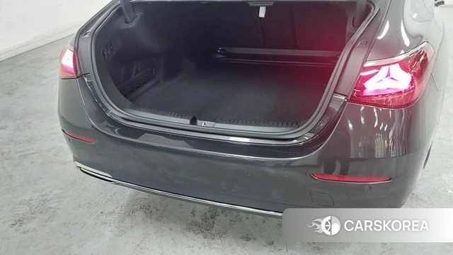 Mercedes-Benz E-Class W214 id 4230079 из Кореи 2