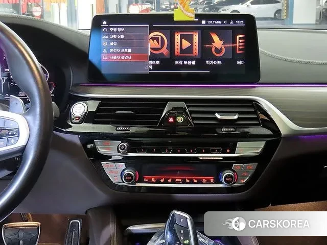 BMW 5 Series (G30) 2021 Серый из Кореи, фото 2