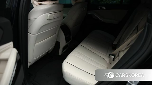 BMW X6 (G06) 2025 Черный из Кореи, фото 2