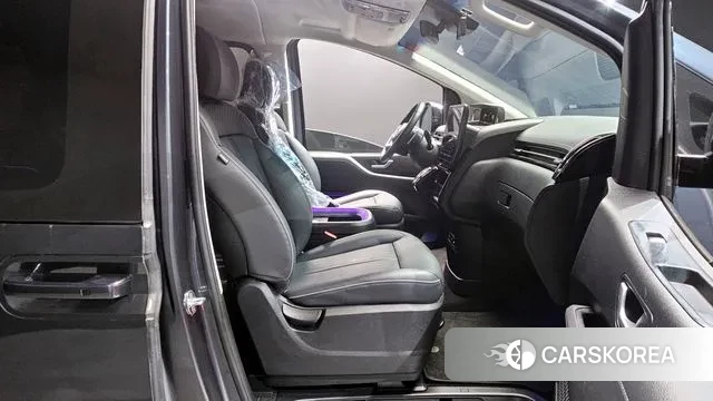 Hyundai Staria 2022 Серый из Кореи, фото 2