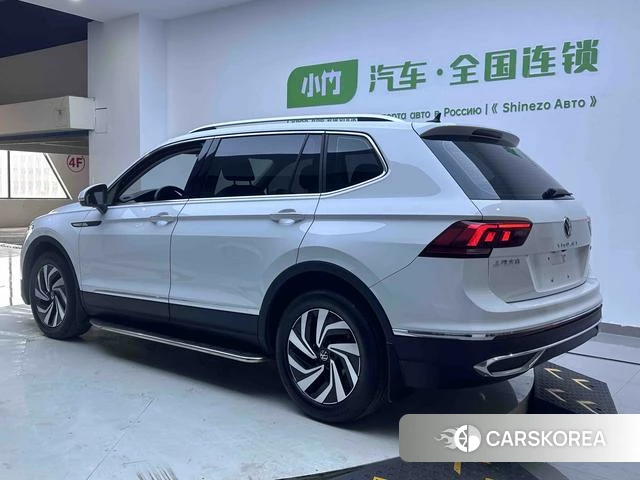 Volkswagen Tiguan L 2023 Белый из Китая, фото 2