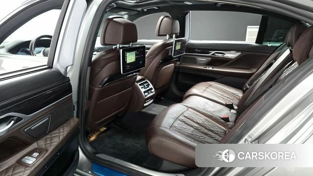 BMW 7 Series (G11) 2021 Серый из Кореи, фото 2