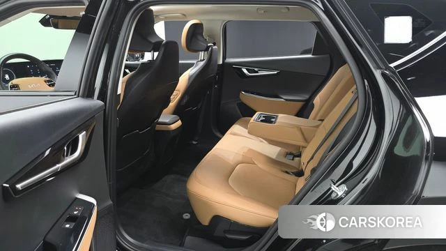 Kia EV6 2023 Черный из Кореи, фото 2