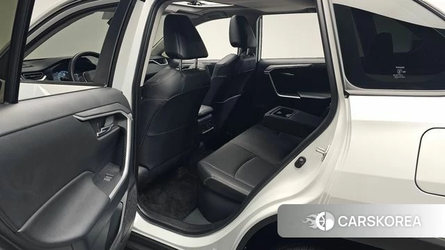 Toyota RAV4 5th Generation 2024 Белый из Кореи, фото 2