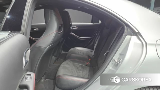 Mercedes-Benz CLA-Class C117 2018 Серебристо-серый из Кореи, фото 2