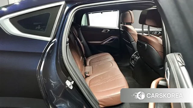 BMW X6 (G06) 2023 Черный из Кореи, фото 2