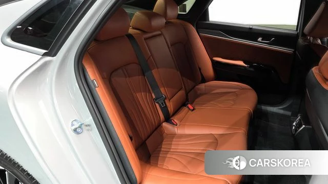 Kia The New K5 3rd generation 2025 Серебристо-серый из Кореи, фото 2