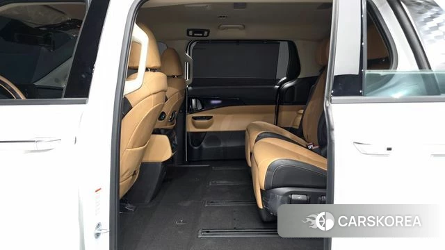Kia Carnival 4th generation 2023 Белый из Кореи, фото 2