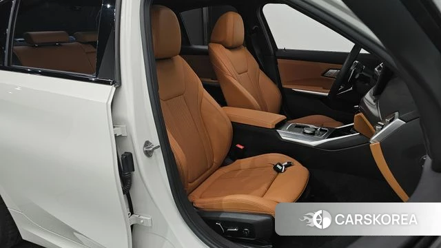 BMW 3 Series (G20) 2025 Белый из Кореи, фото 2
