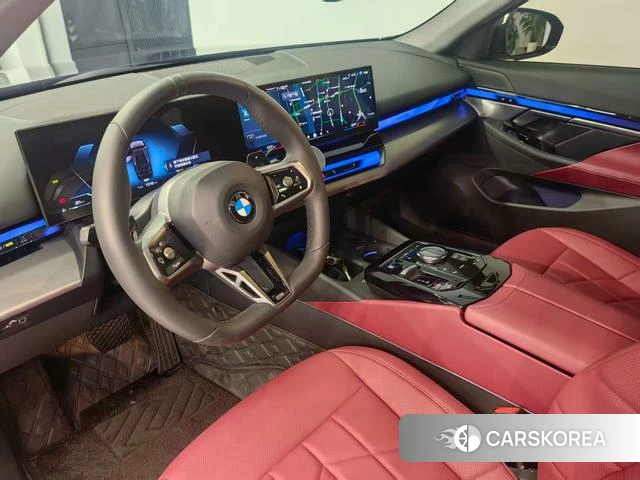 BMW 5 series 2025 Черный из Китая, фото 2