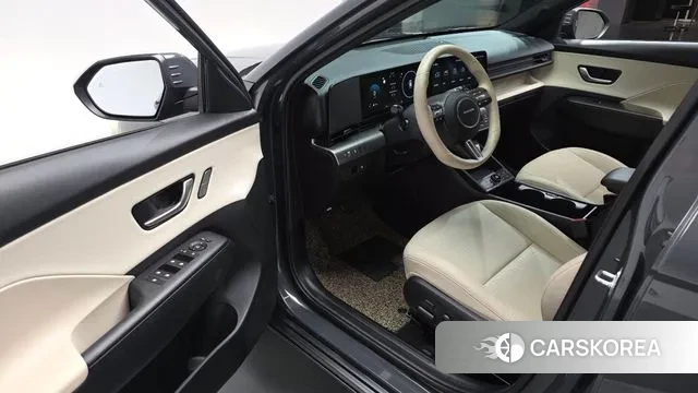 Hyundai Kona (SX2) 2024 Серый из Кореи, фото 2