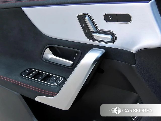 Mercedes-Benz CLA-Class C118 2020 Белый из Кореи, фото 2