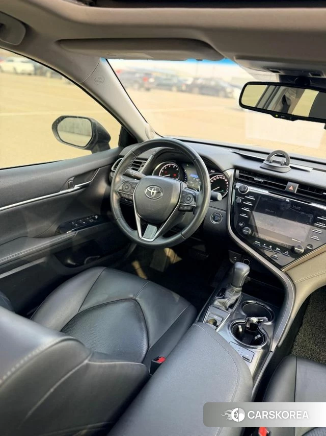 Toyota Camry (XV70) 2020 Коричневый из Кореи, фото 2