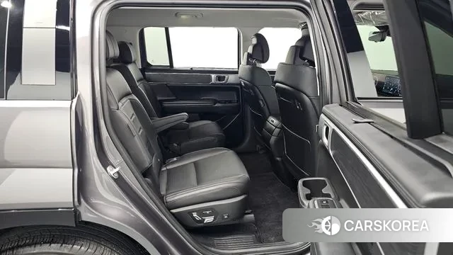 Hyundai Santa Fe (MX5) 2023 Серый из Кореи, фото 2