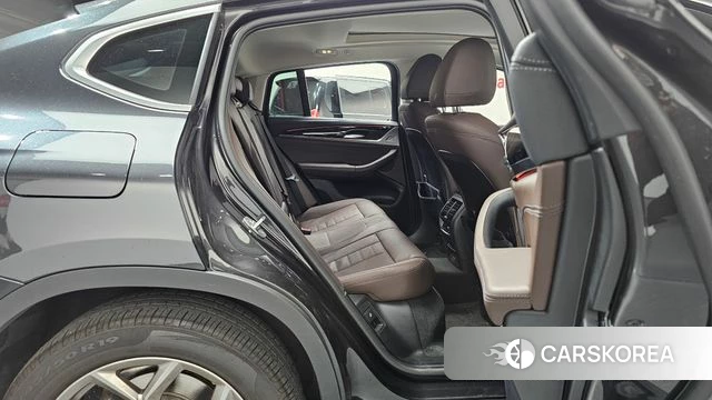 BMW X4 (G02) 2023 Черный из Кореи, фото 2
