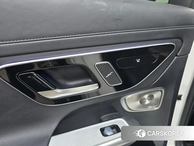 Mercedes-Benz GLC-Class X254 2024 Белый из Кореи, фото 2