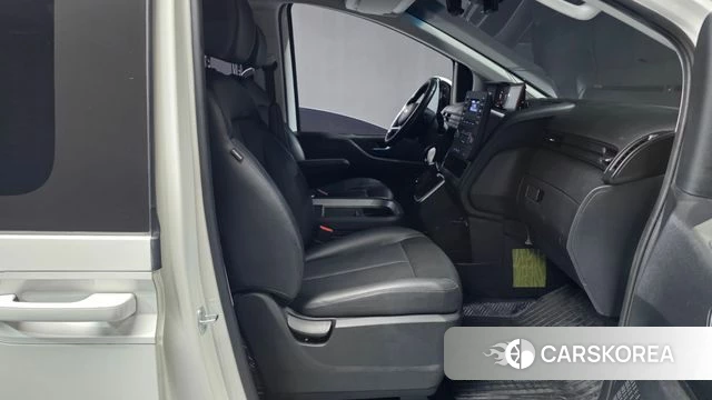 Hyundai Staria 2022 Белый из Кореи, фото 2
