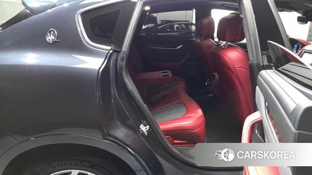 Maserati Levante 2020 Черный из Кореи, фото 2