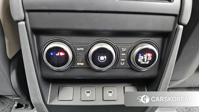Land Rover Defender (L663) 2022 Белый из Кореи, фото 2