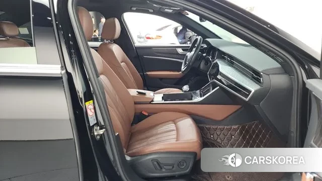 Audi A6 (C8) 2020 Черный из Кореи, фото 2