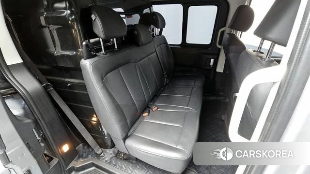 Hyundai Staria 2024 Серебряный из Кореи, фото 2