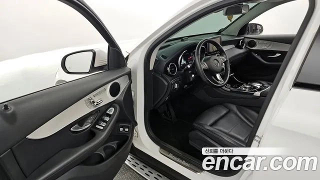 Mercedes-Benz GLC-Class X253 2019 Белый из Кореи, фото 2