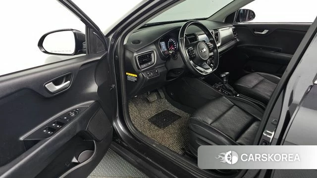 Kia Stonic 2019 Серый из Кореи, фото 2