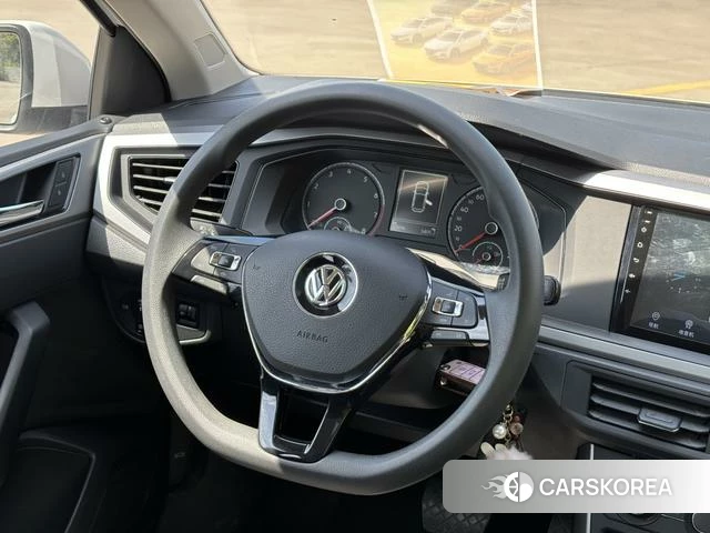 Volkswagen Polo 2021 Белый из Китая, фото 2