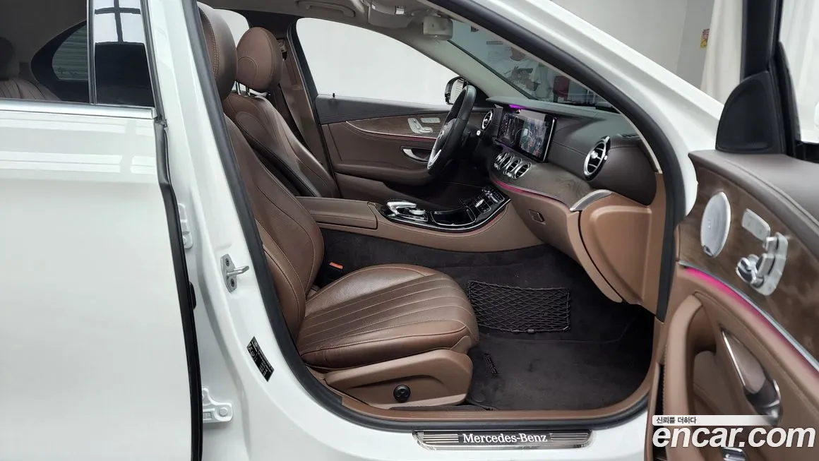 Mercedes-Benz E-Class W213 2020 Белый из Кореи, фото 2