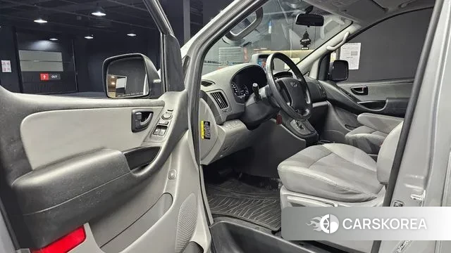 Hyundai The New Grand Starex 2018 Серебряный из Кореи, фото 2