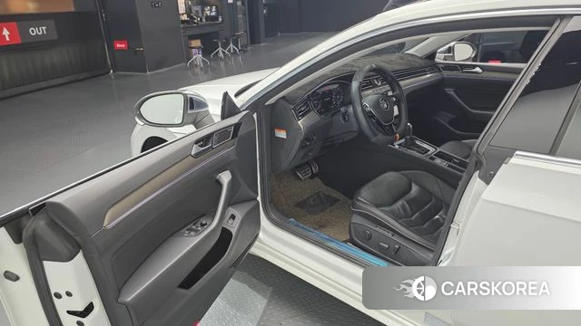 Volkswagen Arteon 2019 Белый из Кореи, фото 2