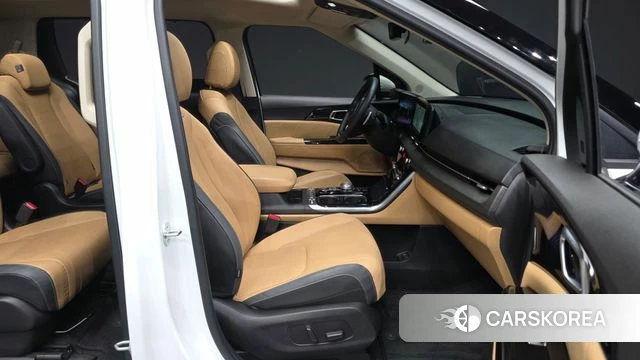 Kia Carnival 4th generation 2023 Белый из Кореи, фото 2