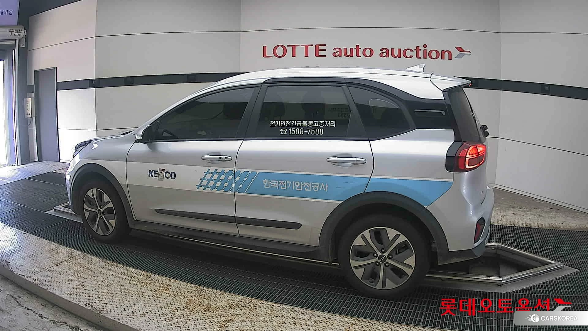 Kia Niro Plus 2023 Sparkling Silver из Кореи, фото 2