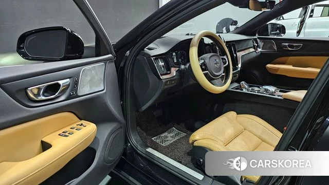 Volvo S60 3rd generation 2020 Черный из Кореи, фото 2