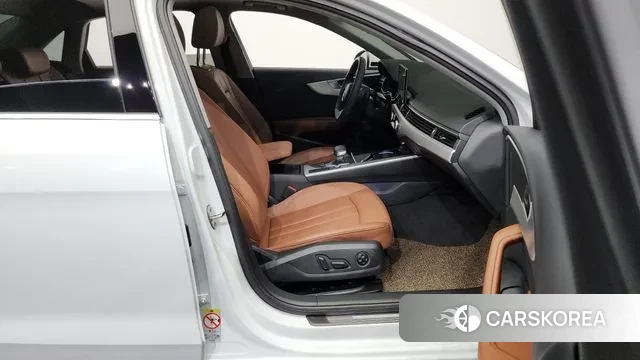 Audi A4 (B9) 2023 Белый из Кореи, фото 2