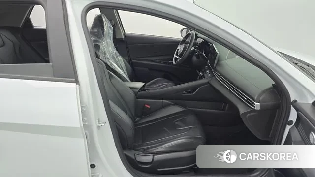 Hyundai Avante Hybrid (CN7) 2021 Белый из Кореи, фото 2