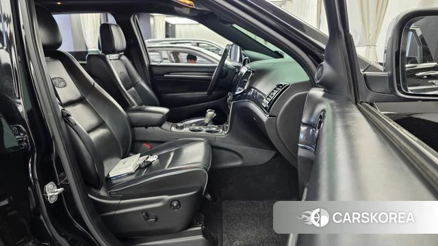 Jeep Grand Cherokee 2020 Черный из Кореи, фото 2