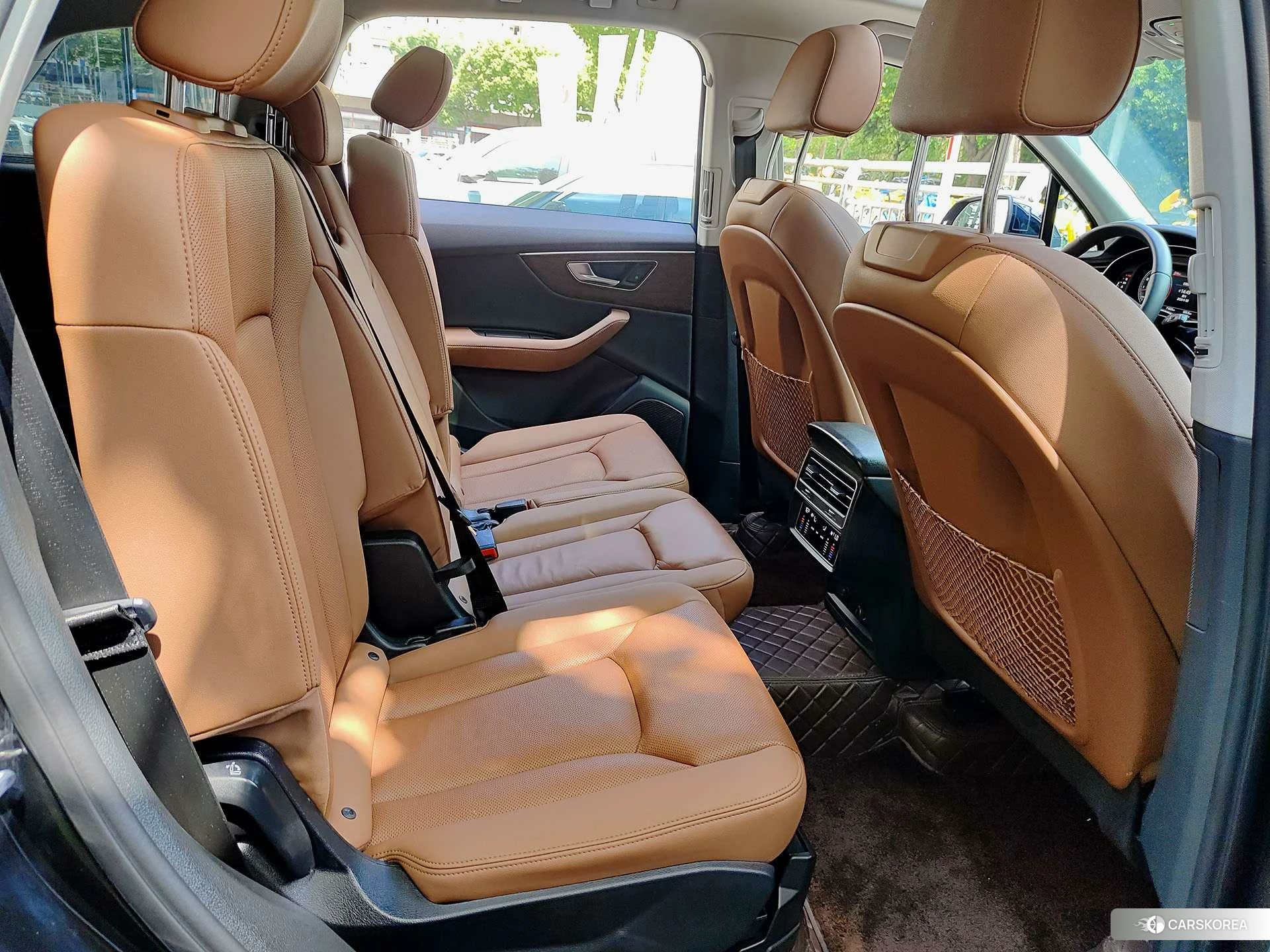Audi Q7 2022 Черный из Китая, фото 2