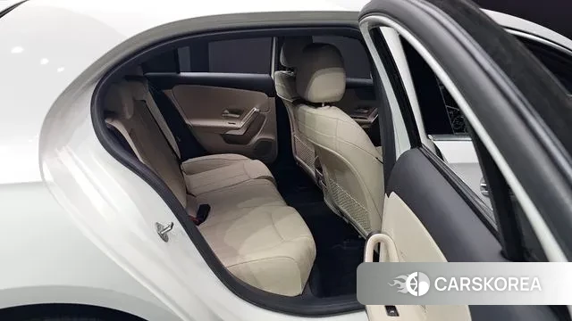 Mercedes-Benz A-Class W177 2020 Белый из Кореи, фото 2