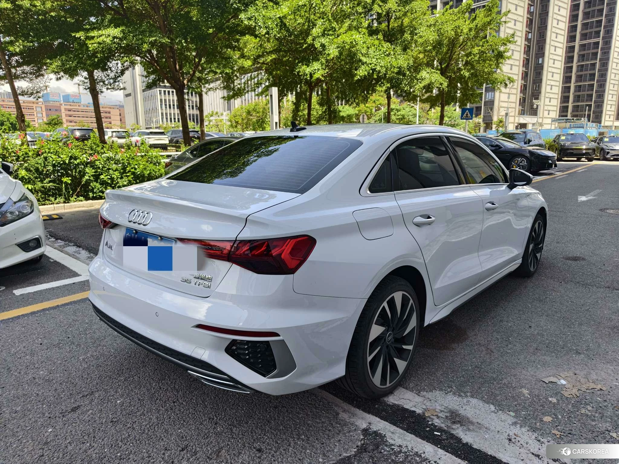 Audi A3 2023 Белый из Китая, фото 2