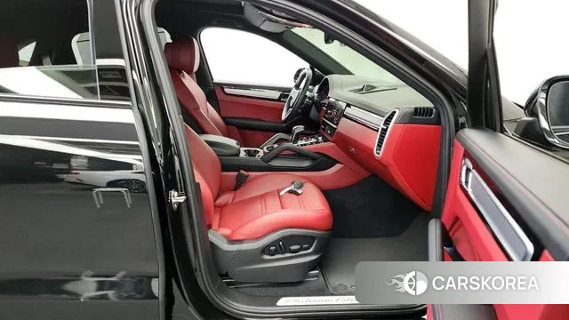 Porsche Cayenne (PO536) 2023 Черный из Кореи, фото 2