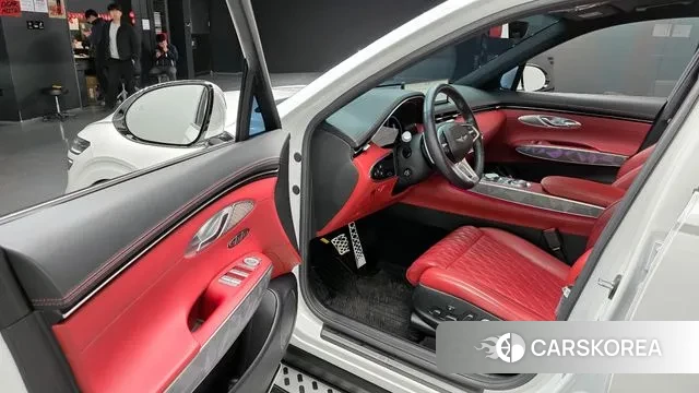 Genesis GV70 2024 Белый из Кореи, фото 2