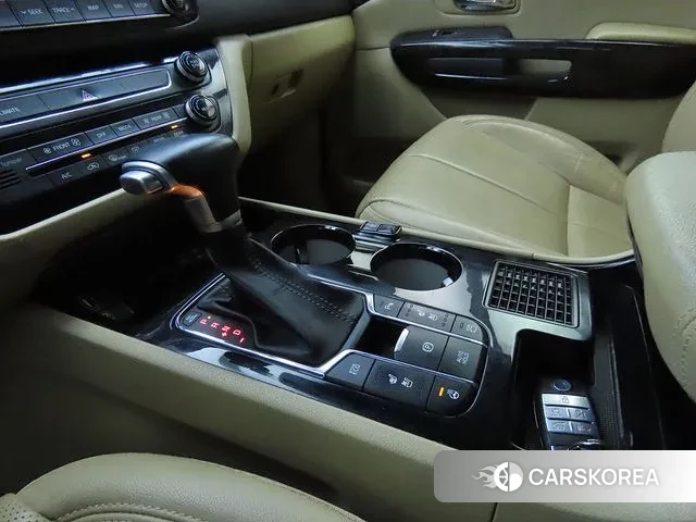 Kia The New Carnival 2019 Белый из Кореи, фото 2