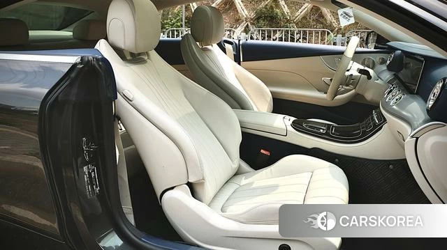 Mercedes-Benz E-class (imported) 2022 Темно-серый из Китая, фото 2