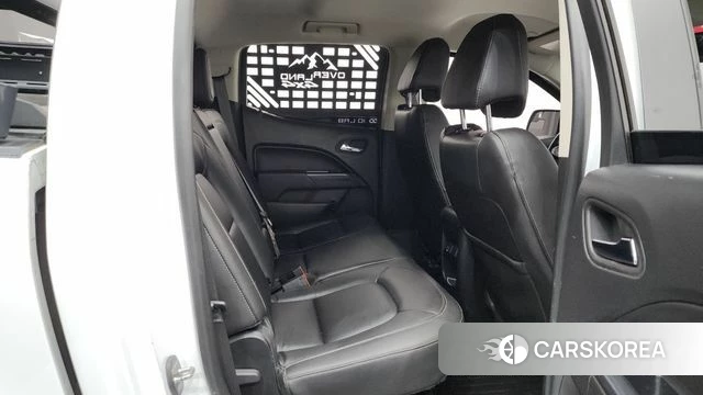 Chevrolet (GM Daewoo) Colorado 2019 Белый из Кореи, фото 2