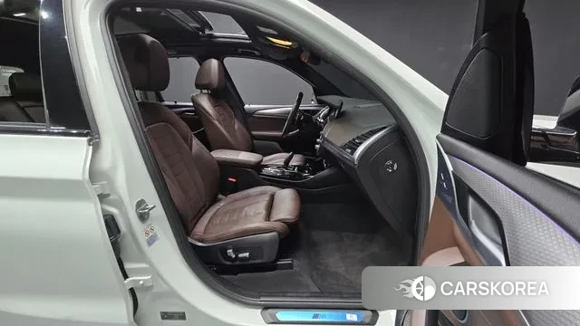 BMW X3 (G01) 2021 Белый из Кореи, фото 2