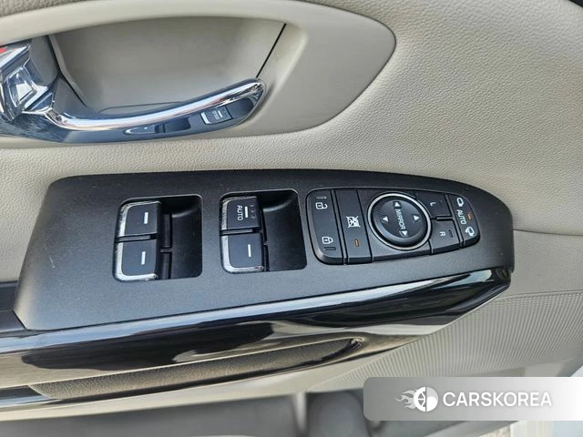 Kia The New Carnival 2019 Жемчужный цвет из Кореи, фото 2