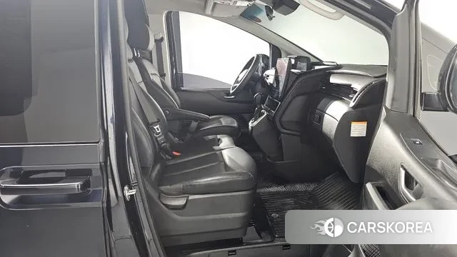 Hyundai Staria 2024 Серый из Кореи, фото 2