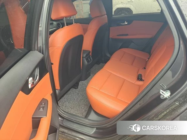 Kia The New K3 2nd generation 2022 Серый из Кореи, фото 2